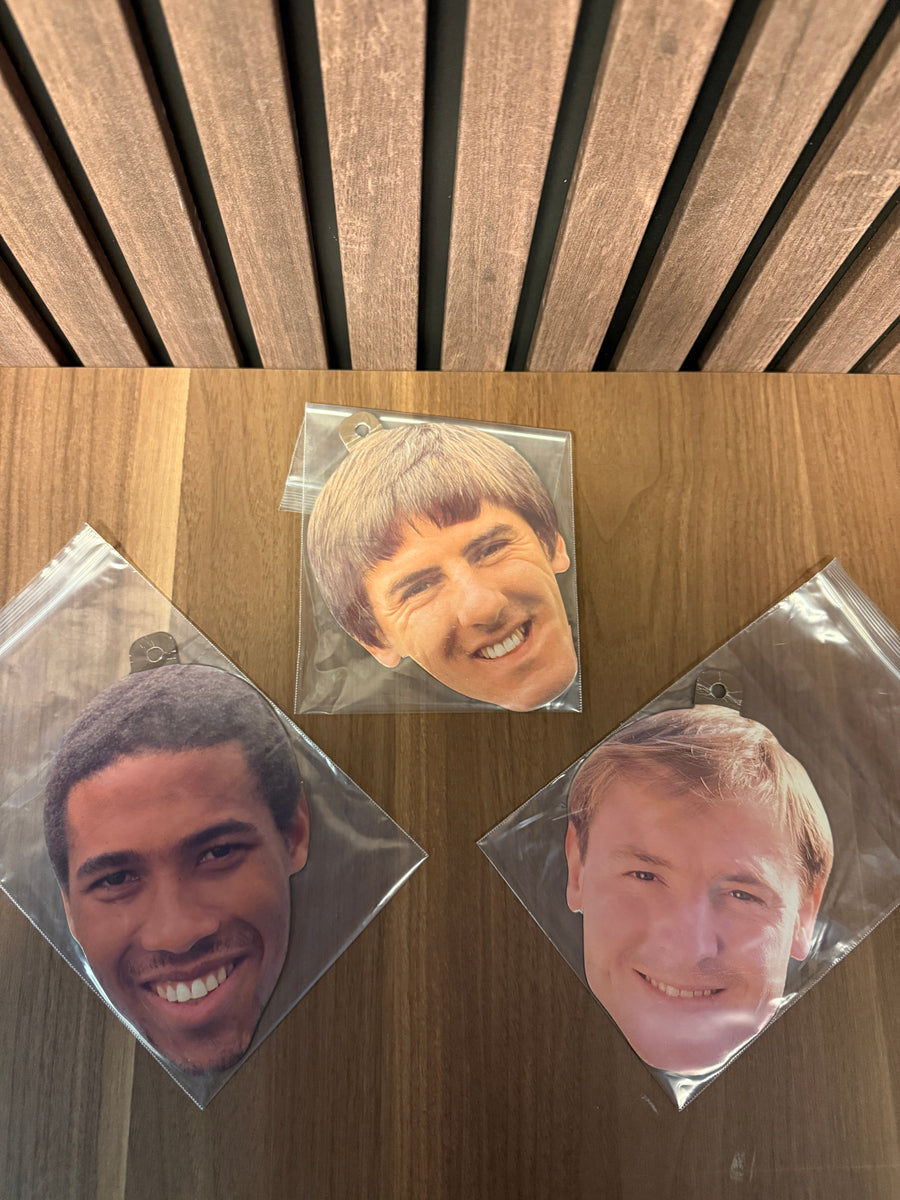 LIVERPOOL - LOT - TOPPS WORLD CUP SUPERSQUAD