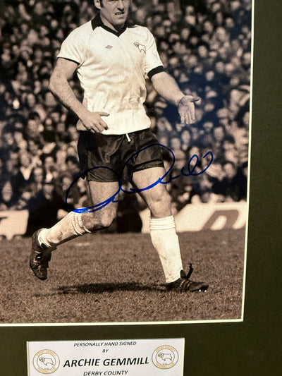 ARCHIE GEMMILL - SIGNERT BILDE MED EKTEHETSBEVIS/COA