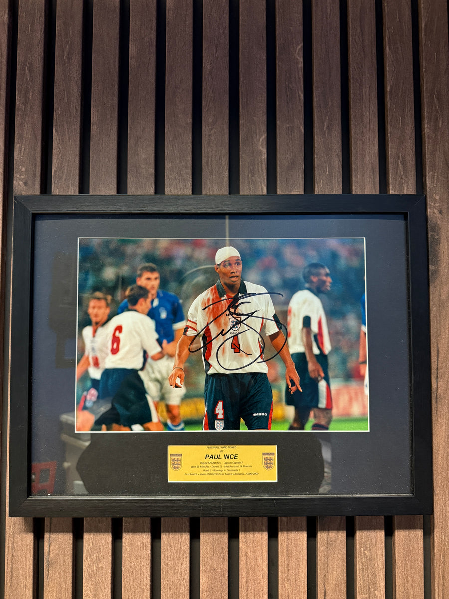 ENGLAND - PAUL INCE - SIGNERT BILDE MED EKTEHETSBEVIS/COA