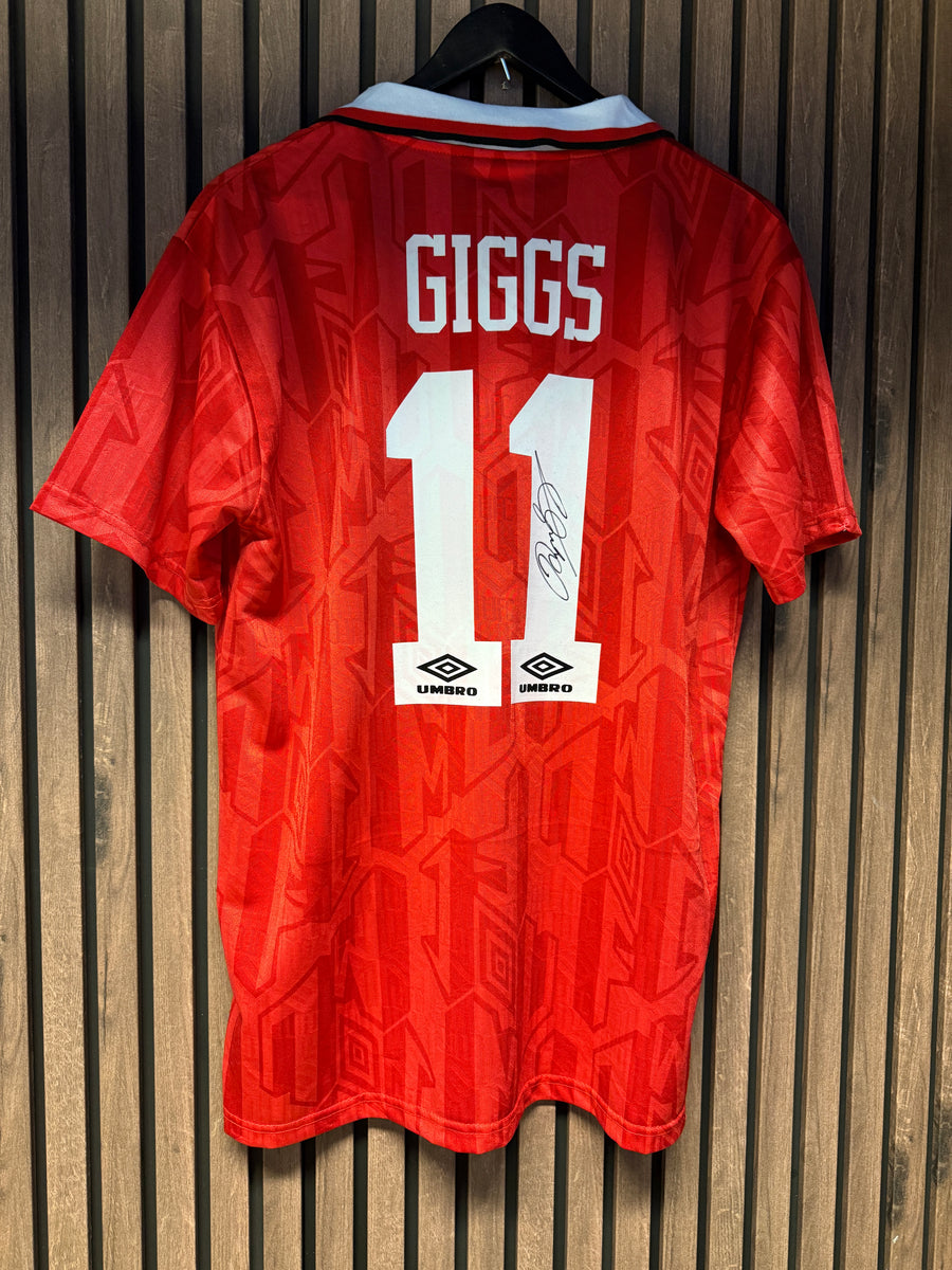 RYAN GIGGS - SIGNERT DRAKT MED EKTEHETSBEVIS/COA