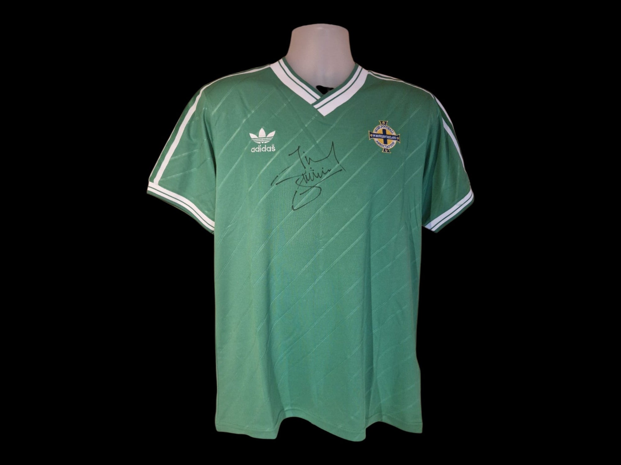 JIMMY QUINN - SIGNERT DRAKT MED EKTEHETSBEVIS/COA