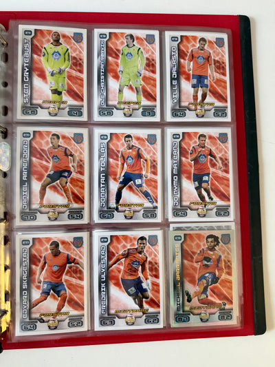 TIPPELIGAEN 2012 - KOMPLETT SERIE - BASE, TRENER, BADGE, INSERTS, PREMIEKORT & EN UÅPNET PAKKE