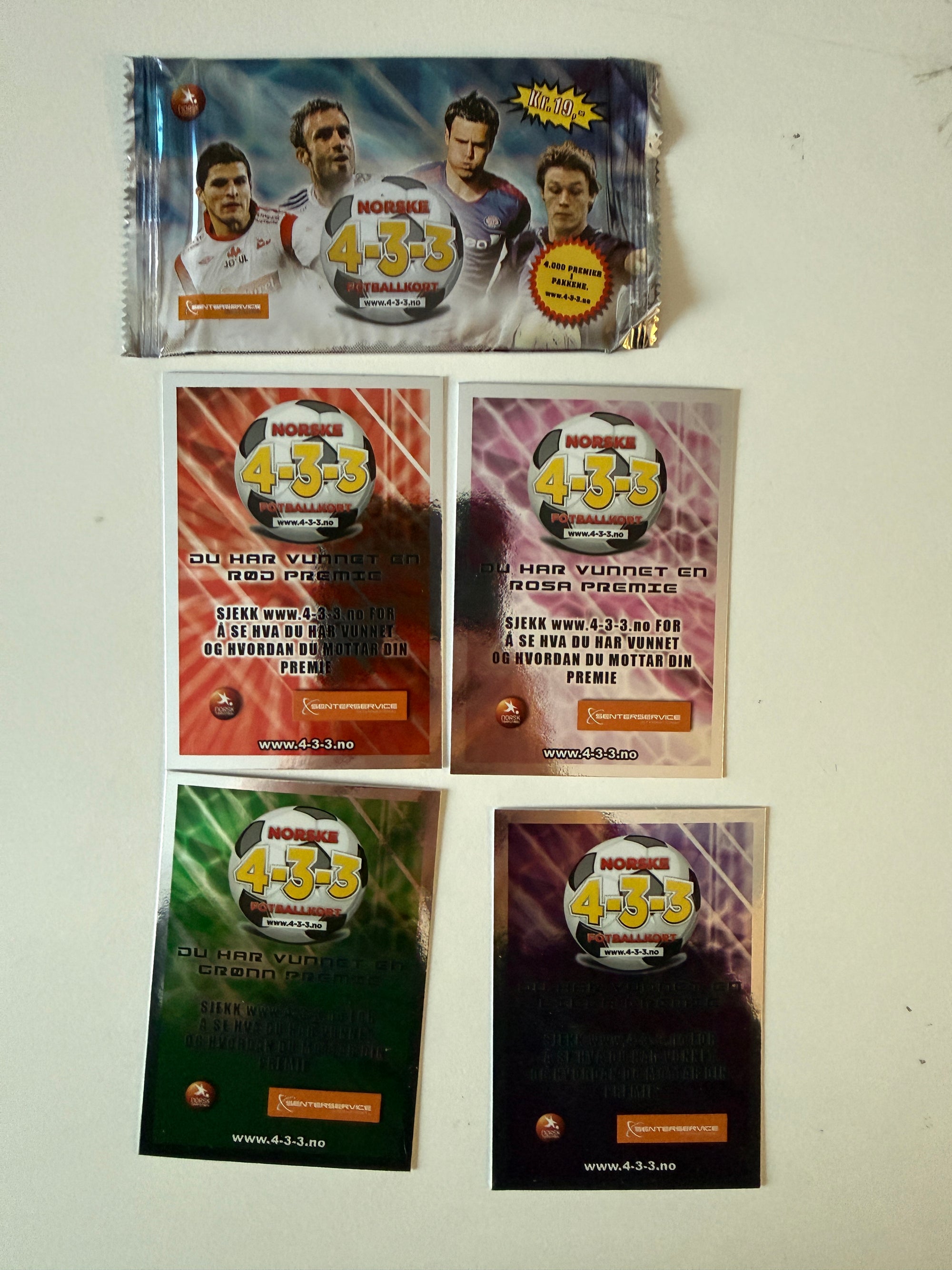TIPPELIGAEN 2012 - KOMPLETT SERIE - BASE, TRENER, BADGE, INSERTS, PREMIEKORT & EN UÅPNET PAKKE