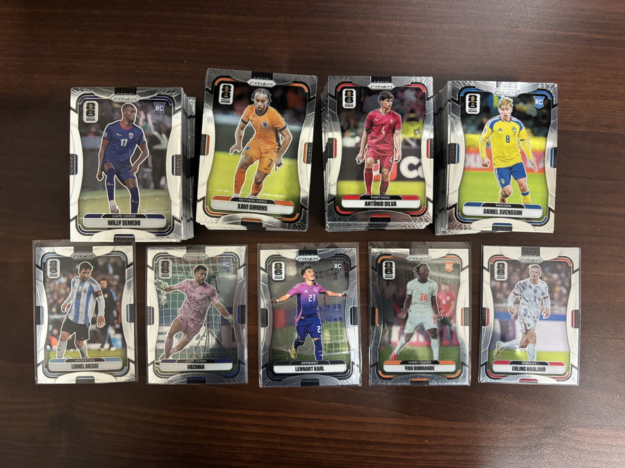 000. 195 ULIKE KORT FRA PANINI PRIZM FIFA WORLD CUP 2026