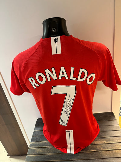 CRISTIANO RONALDO - SIGNERT DRAKT MED EKTEHETSBEVIS/COA