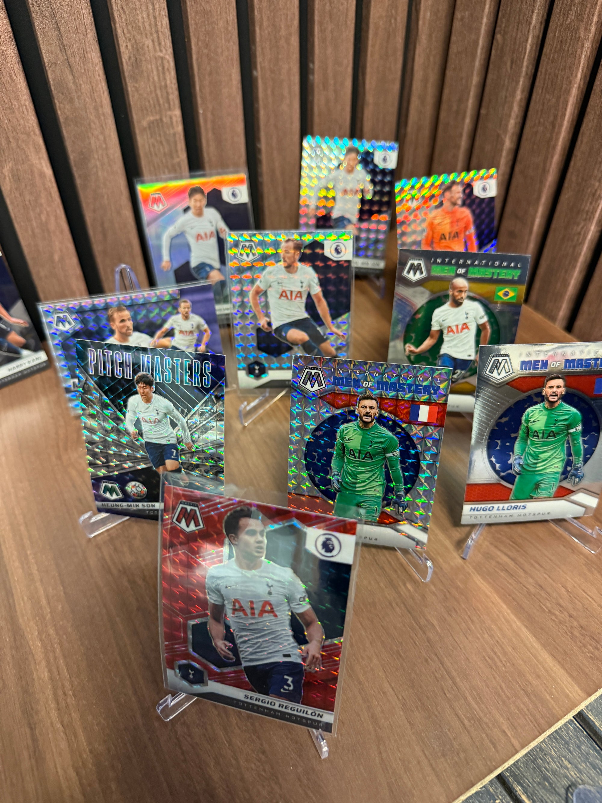 TOTTENHAM HOTSPUR - LOT - PANINI MOSAIC - PARALLELLER, INSERTS OG LAGSETT