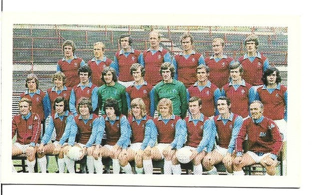 045. ASTON VILLA - TEAM PHOTO - MIRRORCARD