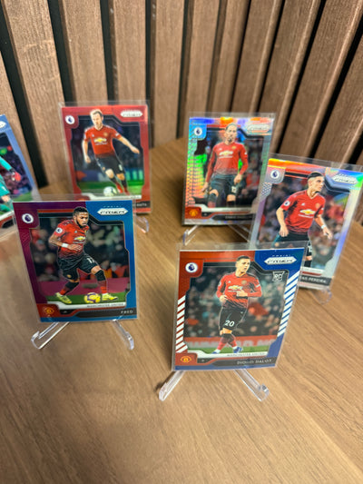 MANCHESTER UNITED - LOT - PANINI PRIZM 2019/20 - PARALLELLER OG LAGSETT OG NUMMERERT