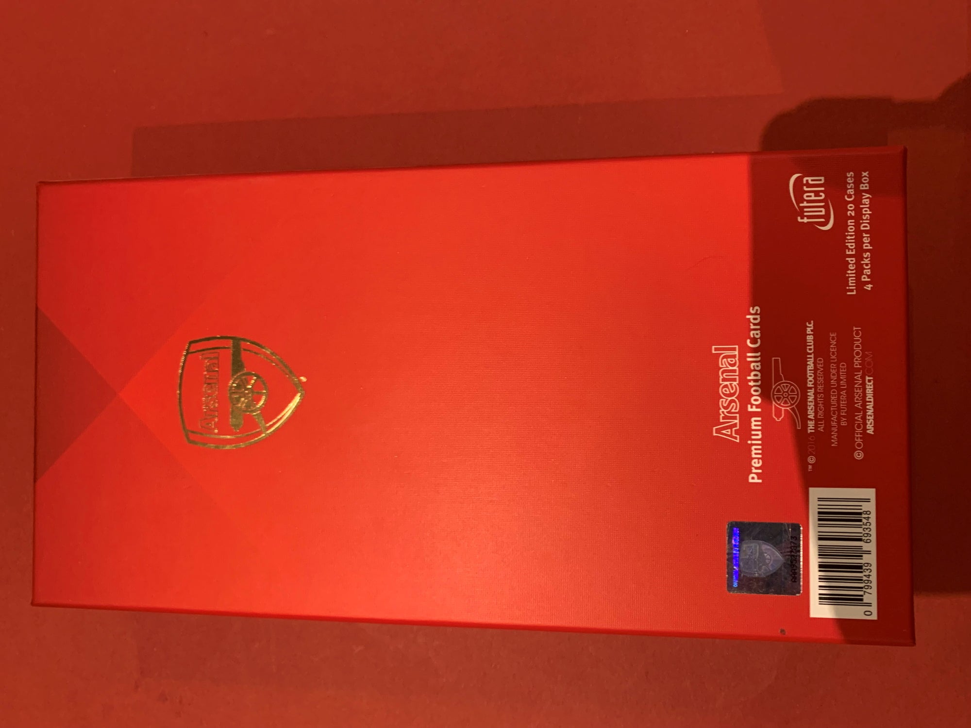 ARSENAL - TOM  FUTERA SAMLEBOKS