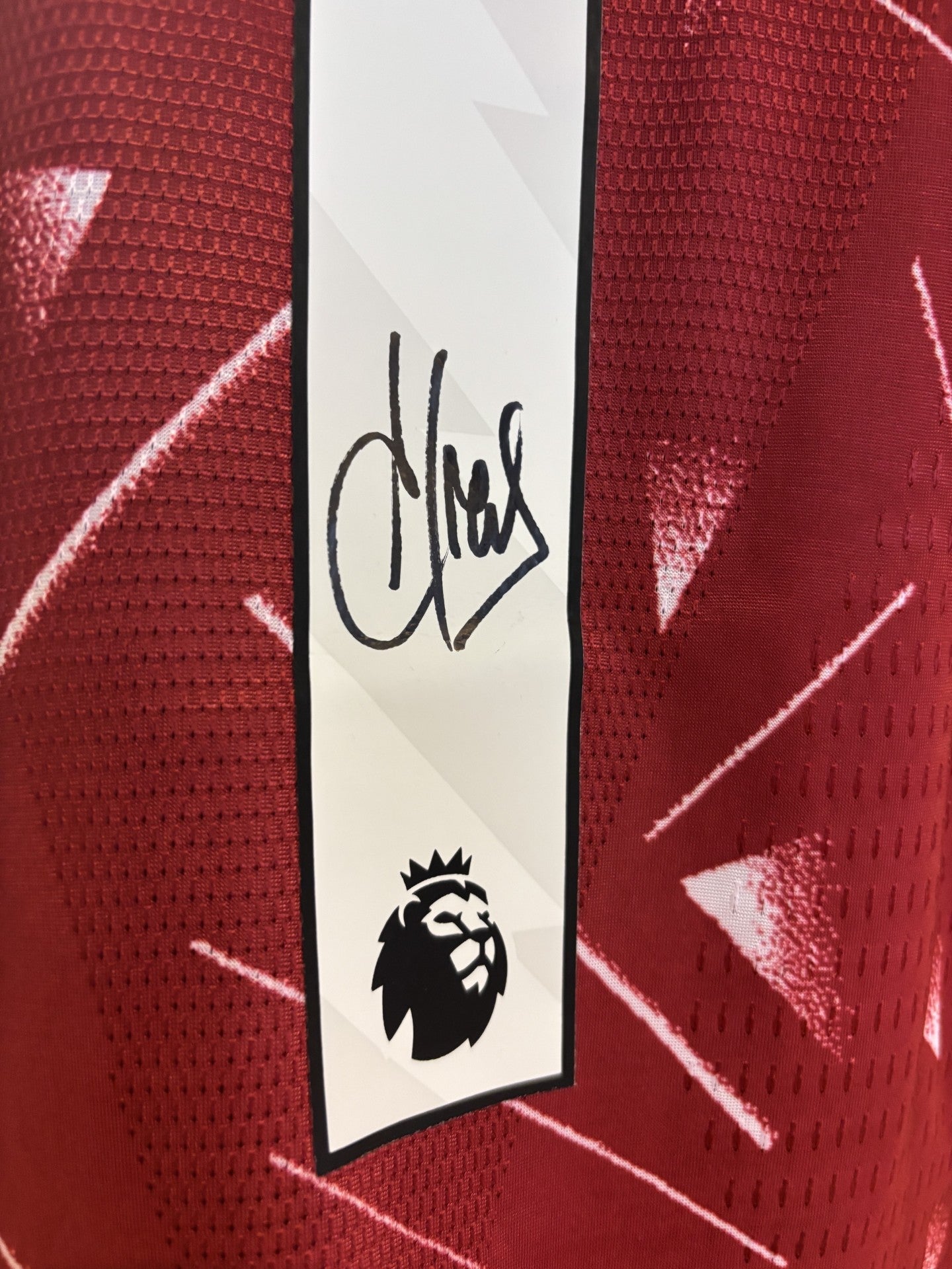 ANDONI IRAOLA - SIGNERT DRAKT MED EKTEHETSBEVIS/COA