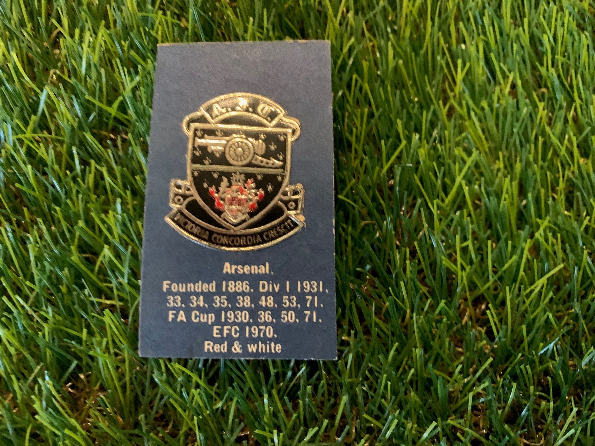 ARSENAL - ESSO FOIL FOOTBALL CLUB BADGES 1972