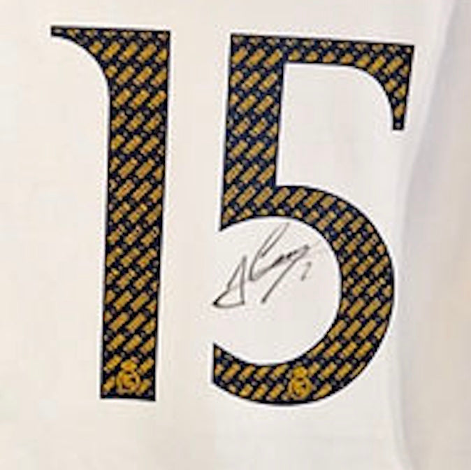 DANIEL CARVAJAL - SIGNERT DRAKT MED EKTEHETSBEVIS/COA
