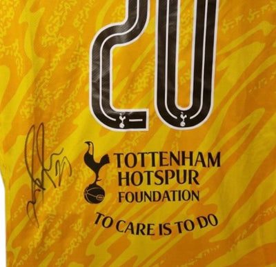 FRASER FORSTER - SIGNERT DRAKT MED EKTEHETSBEVIS/COA