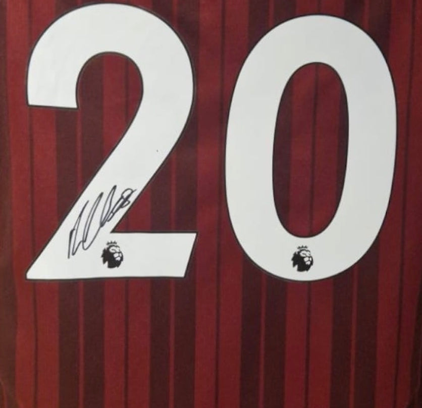 DANNY INGS - SIGNERT DRAKT MED EKTEHETSBEVIS/COA