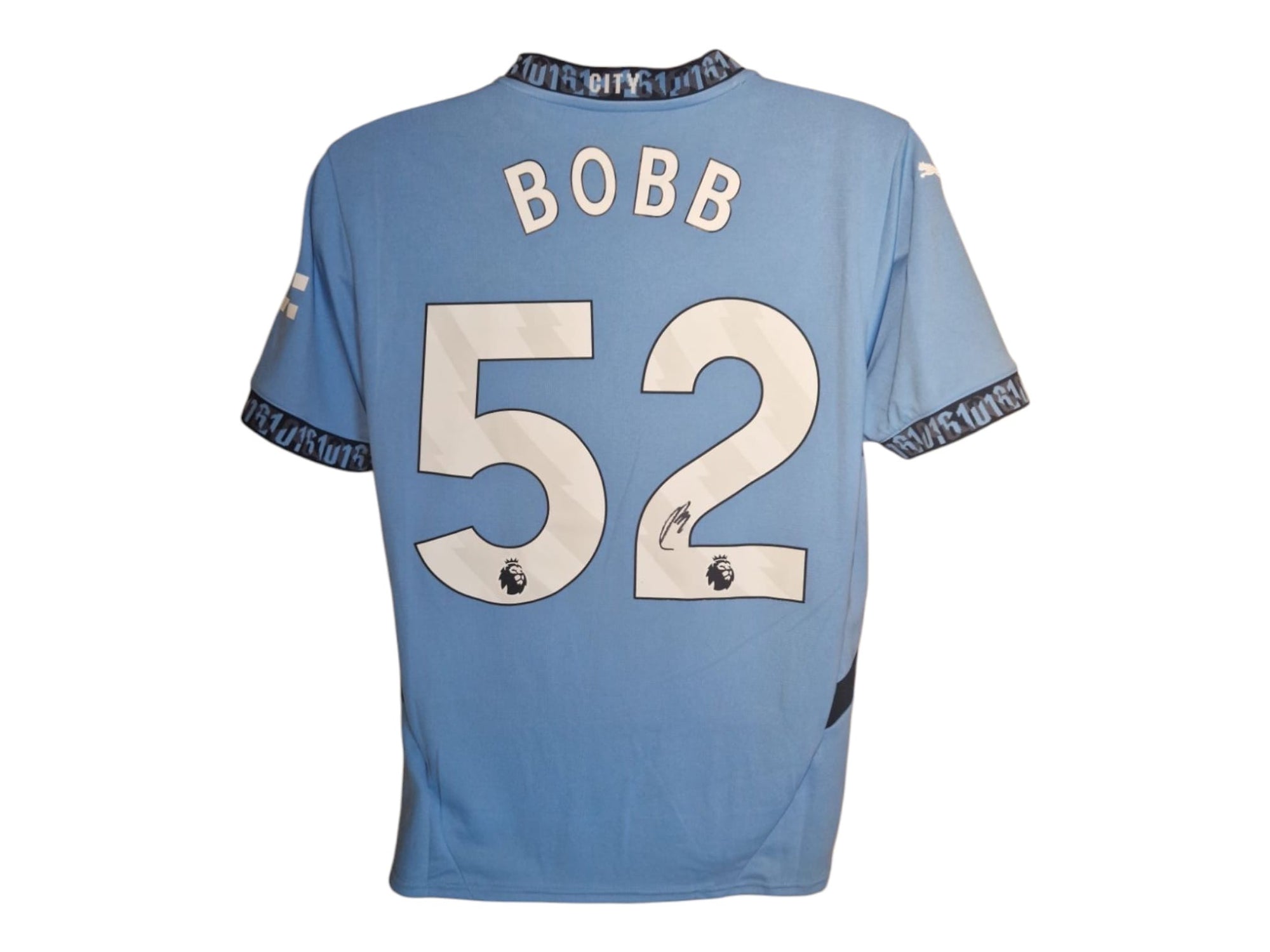 OSCAR BOBB - SIGNERT DRAKT MED EKTEHETSBEVIS/COA