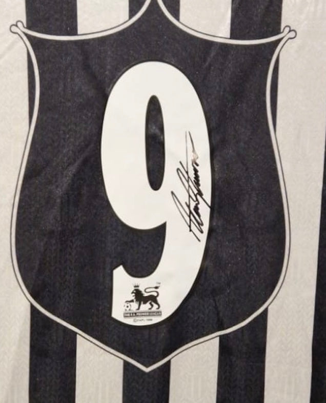 ALAN SHEARER - SIGNERT DRAKT MED EKTEHETSBEVIS/COA