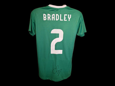 CONOR BRADLEY - SIGNERT DRAKT MED EKTEHETSBEVIS/COA