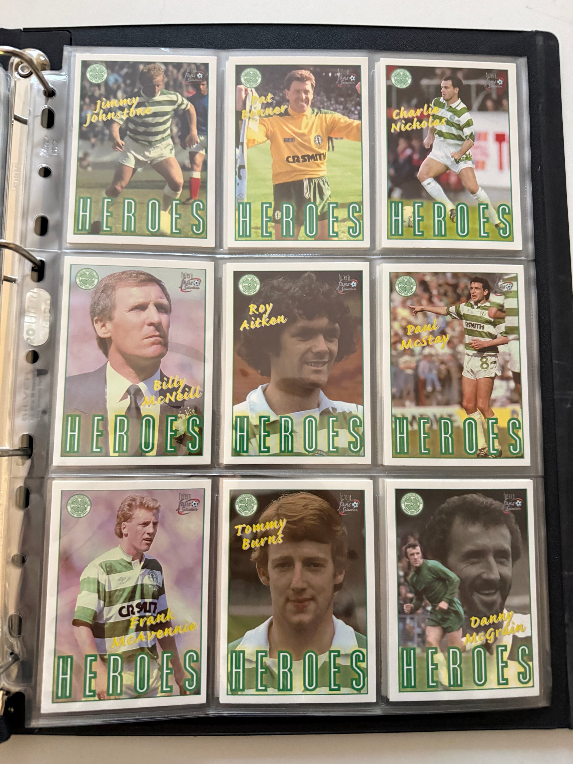000. CELTIC - FUTERA FANS SELECTION 1999 - KOMPLETT SETT + 18 CUTTING EDGE EMBOSED