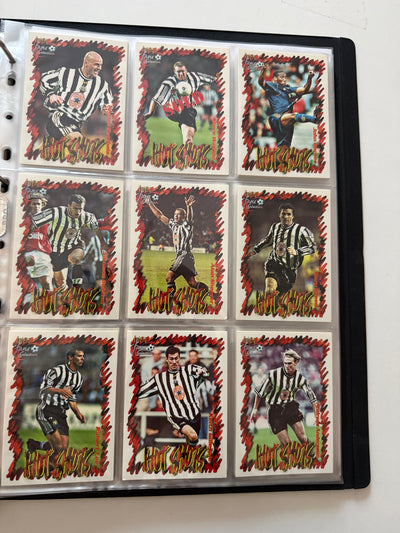 000. NEWCASTLE UNITED - FUTERA FANS SELECTION 1999 - KOMPLETT SETT + 9 CUTTING EDGE EMBOSED
