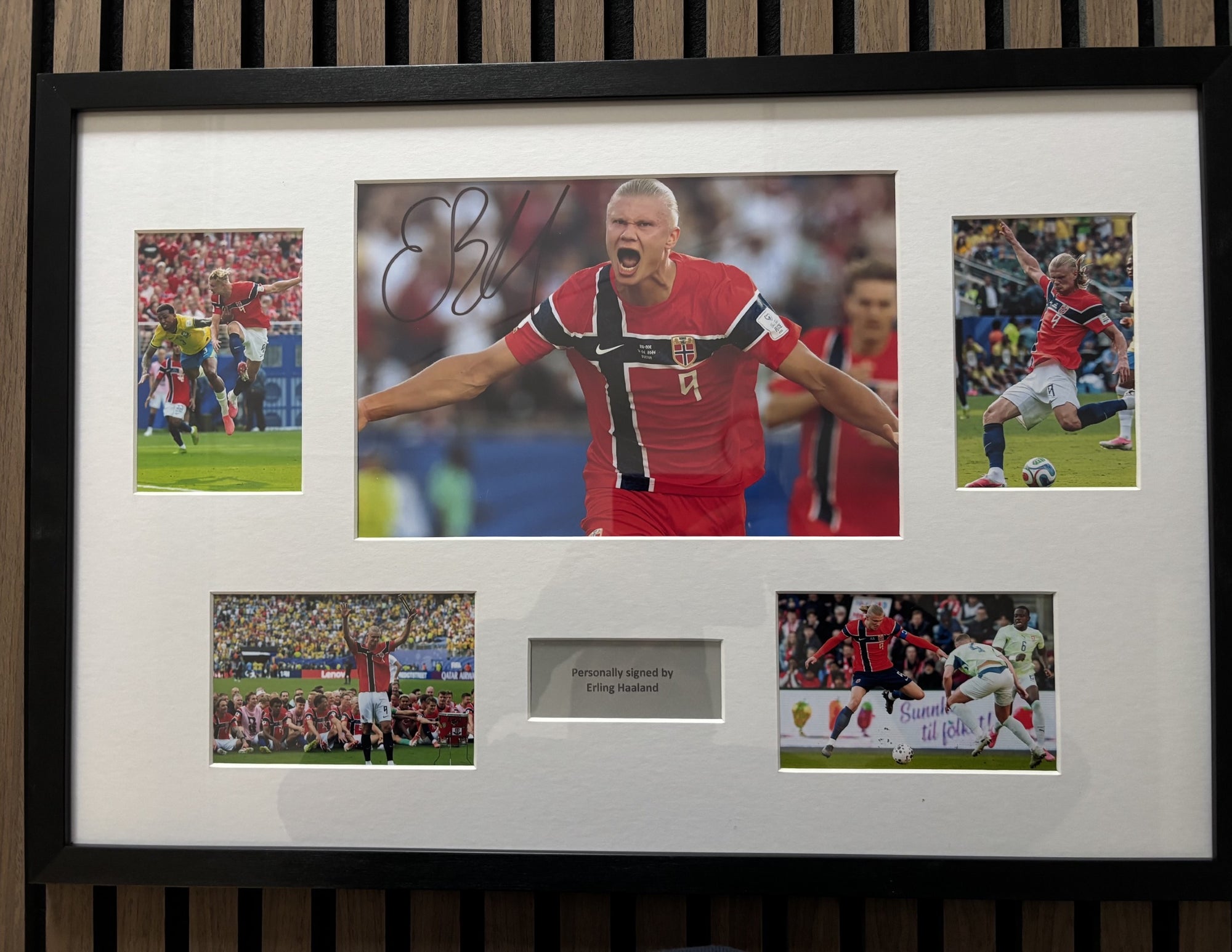 ERLING HAALAND - SIGNERT BILDE MED EKTEHETSBEVIS/COA