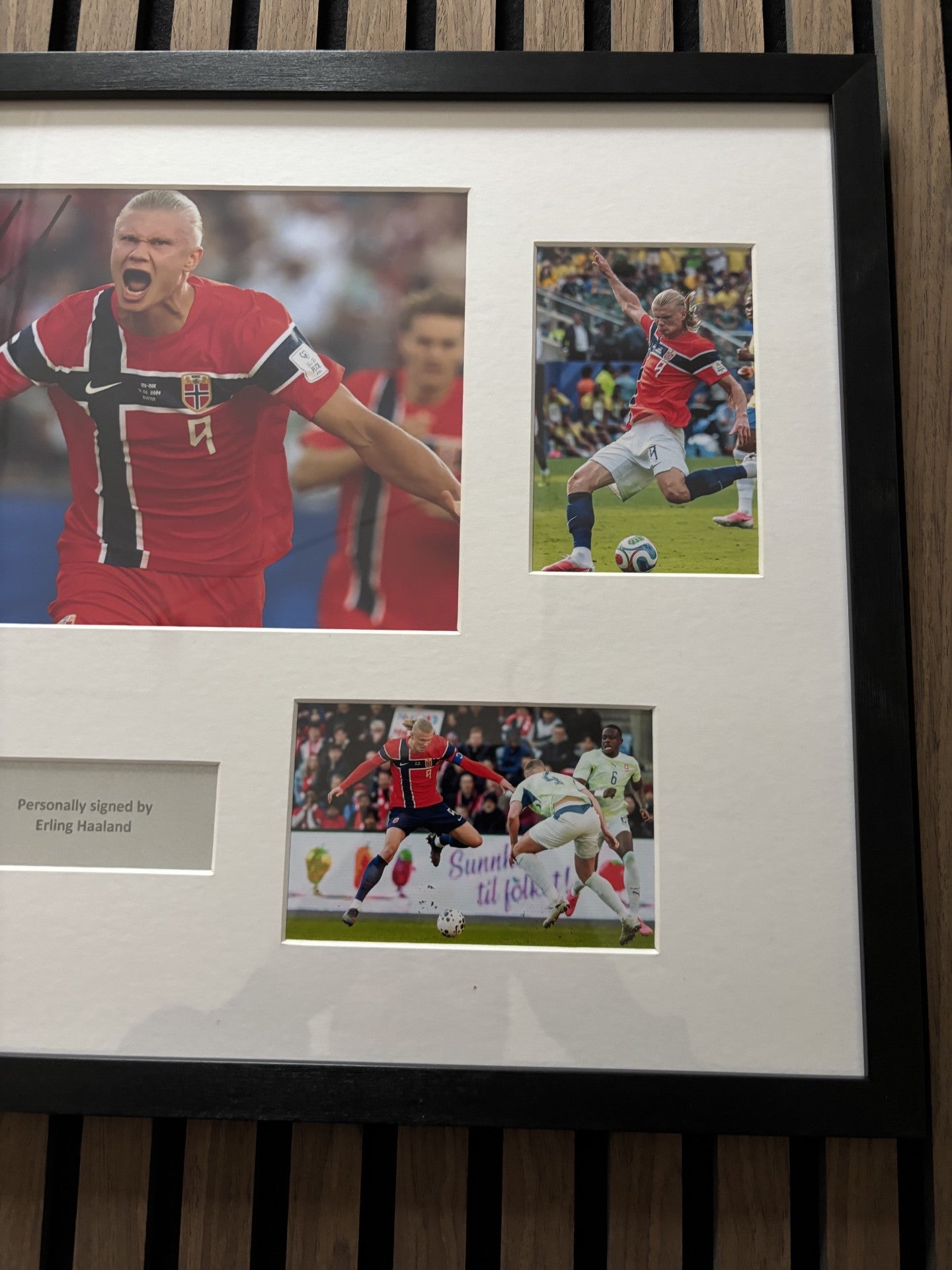 ERLING HAALAND - SIGNERT BILDE MED EKTEHETSBEVIS/COA