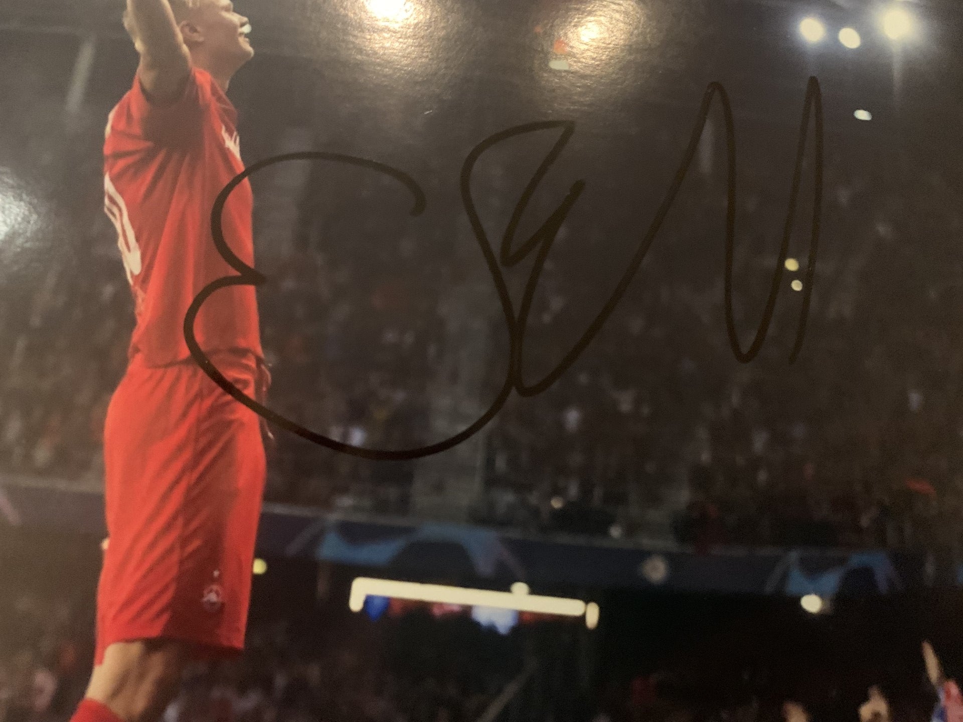 ERLING BRAUT HAALAND - SIGNERT BILDE MED EKTEHETSBEVIS/COA