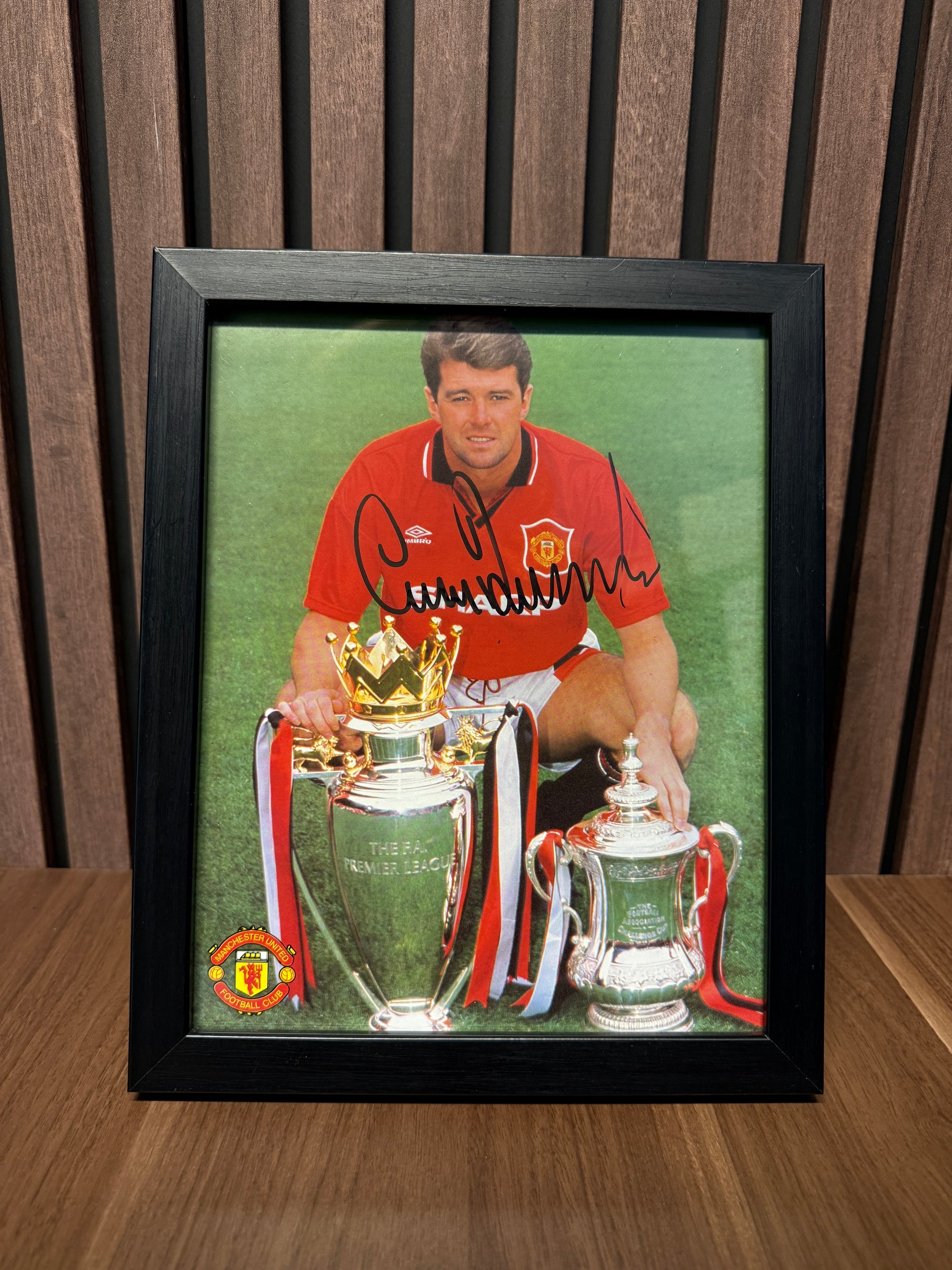 GARY PALLISTER - SIGNERT BILDE MED EKTEHETSBEVIS/COA