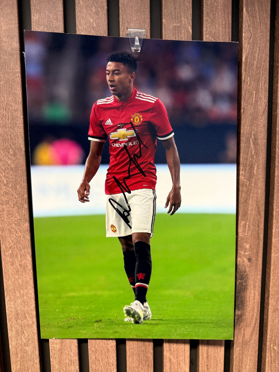 JESSE LINGARD - SIGNERT BILDE MED EKTEHETSBEVIS/COA