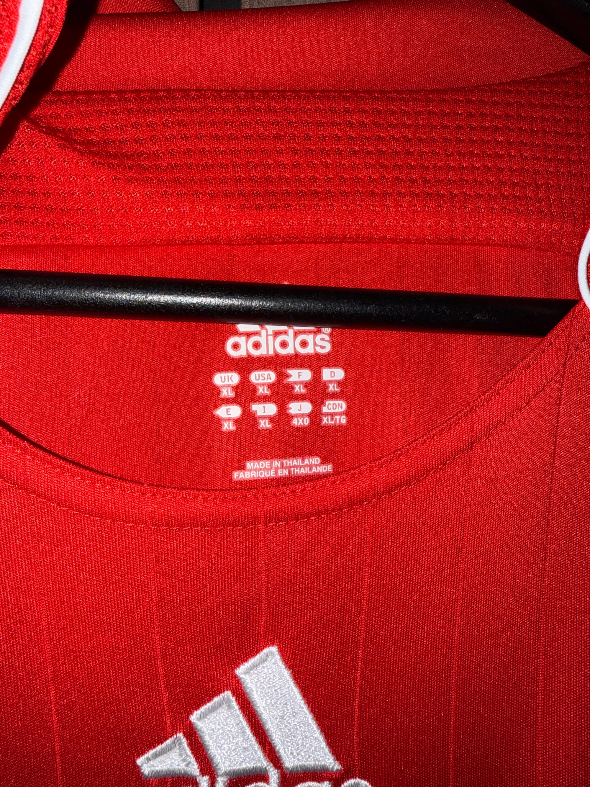 ROBBIE FOWLER - SIGNERT DRAKT MED EKTEHETSBEVIS/COA