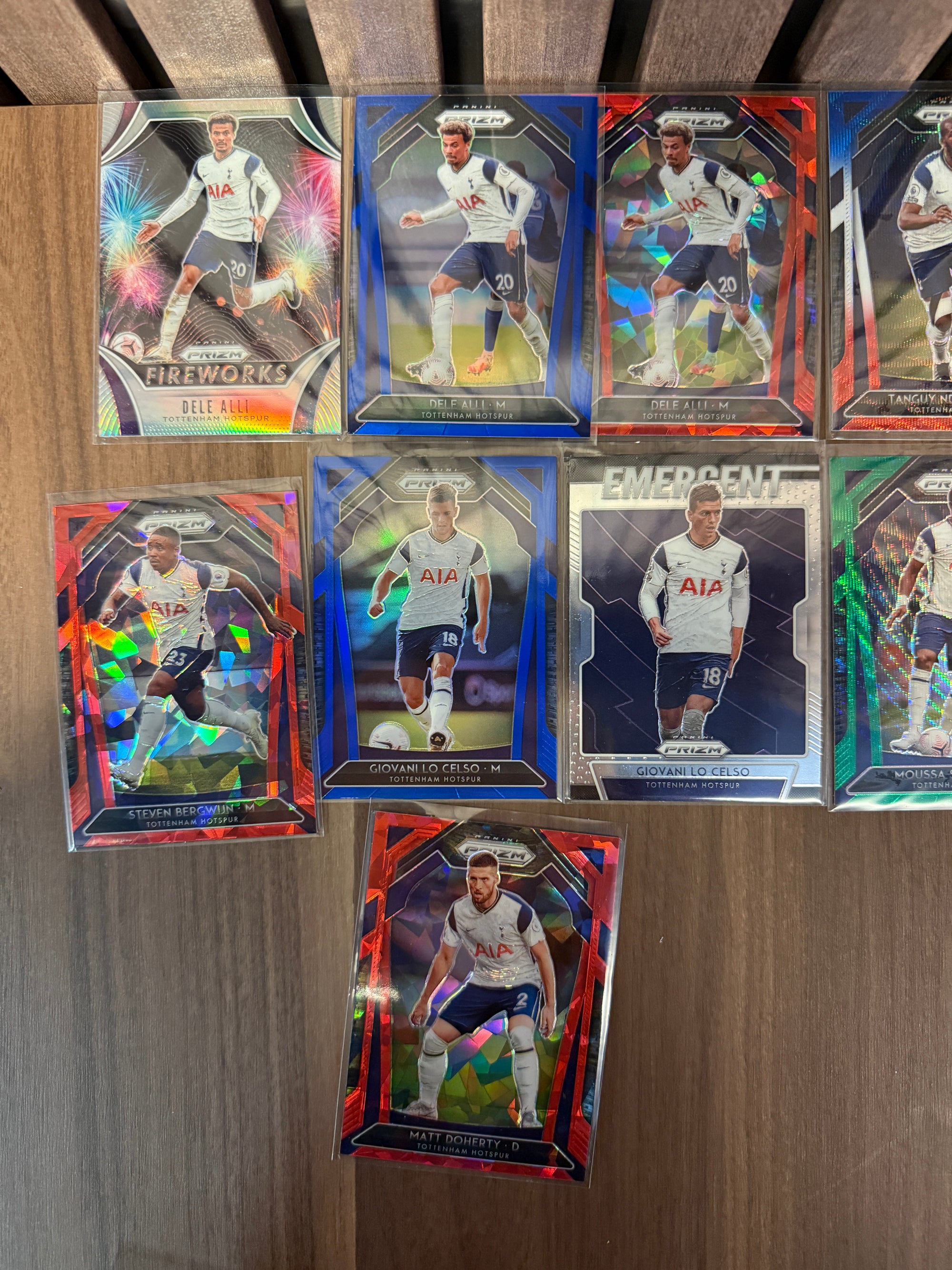 TOTTENHAM HOTSPUR - "SUPERLOT" - PRIZM 2020/21 - INSERTS, PARALLELLER, NUMMERERTE OG LAGSETT