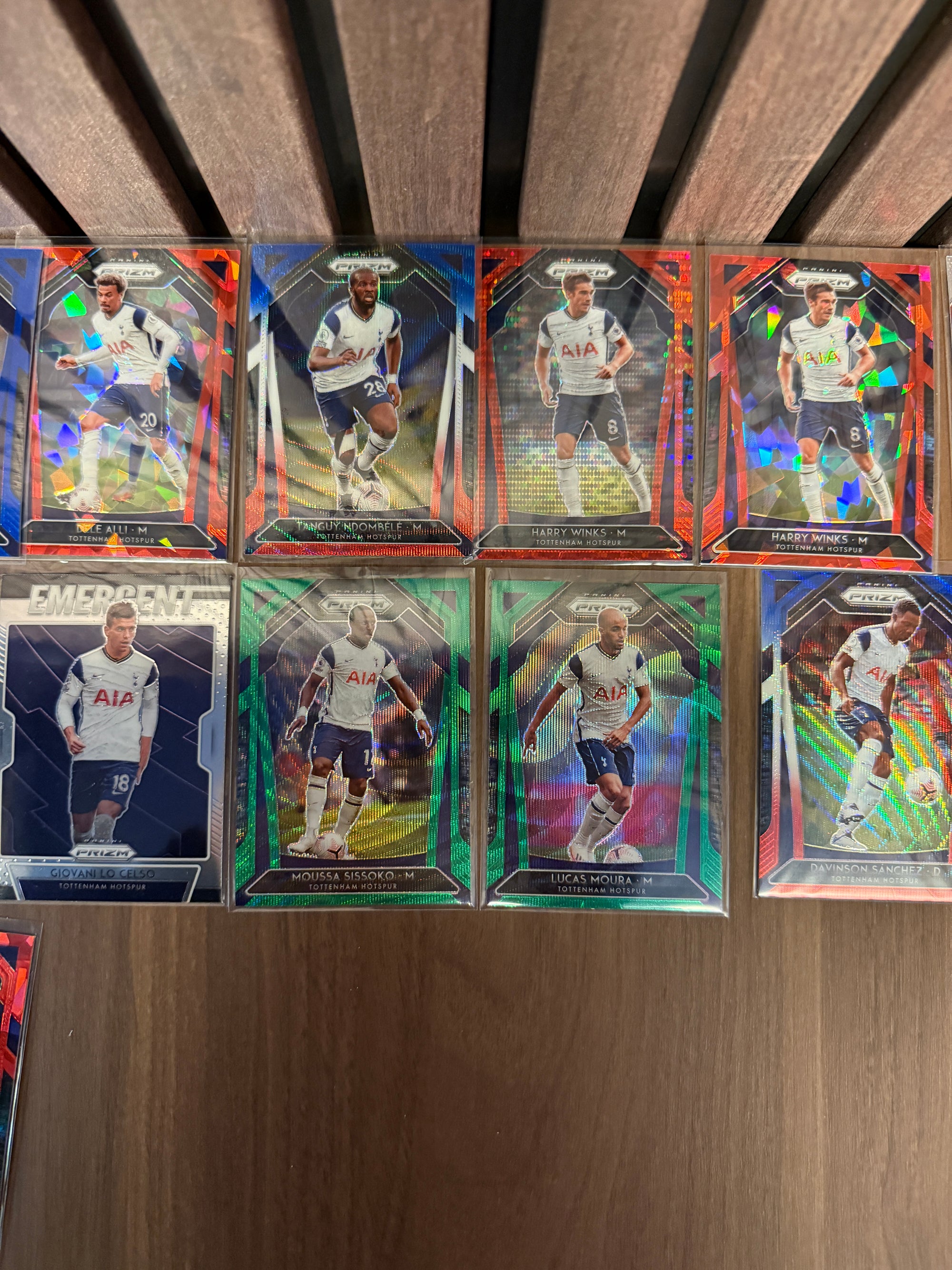 TOTTENHAM HOTSPUR - "SUPERLOT" - PRIZM 2020/21 - INSERTS, PARALLELLER, NUMMERERTE OG LAGSETT
