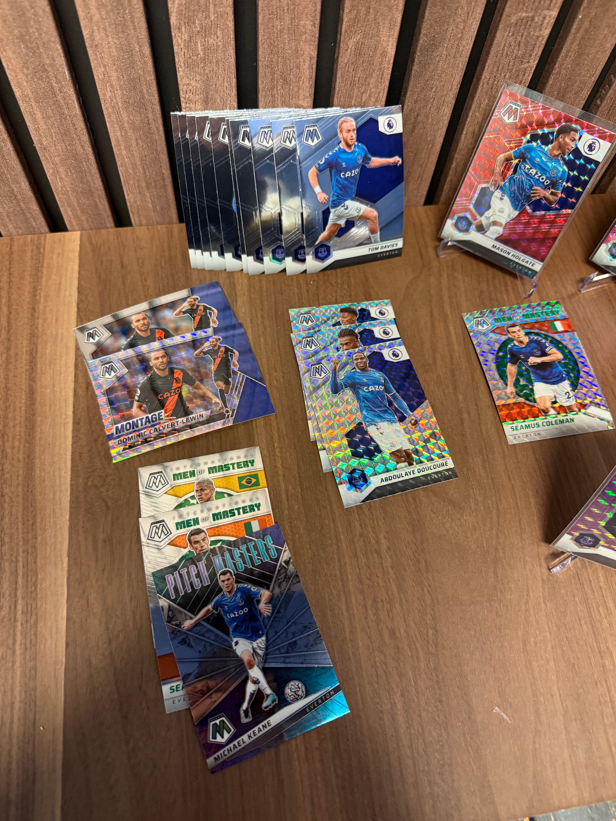 EVERTON - LOT - MOSAIC - 13 PARALLELLER, INSERTS, NUMMERERTE OG 1 LAGSETT