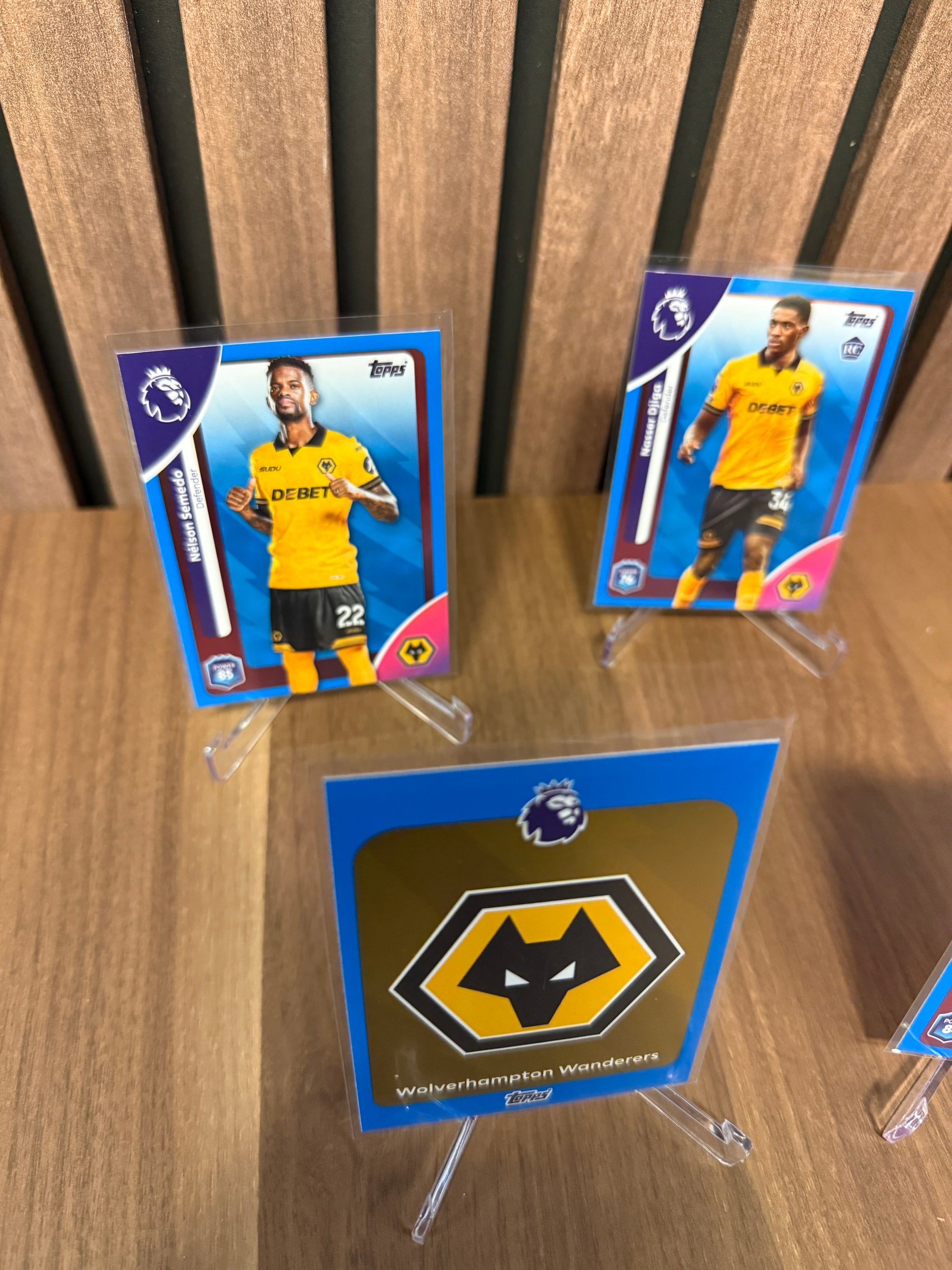 WOLVERHAMPTON WANDERERS - LOT - TOPPS PREMIER LEAGUE 2026 - BLUE PARALLELL