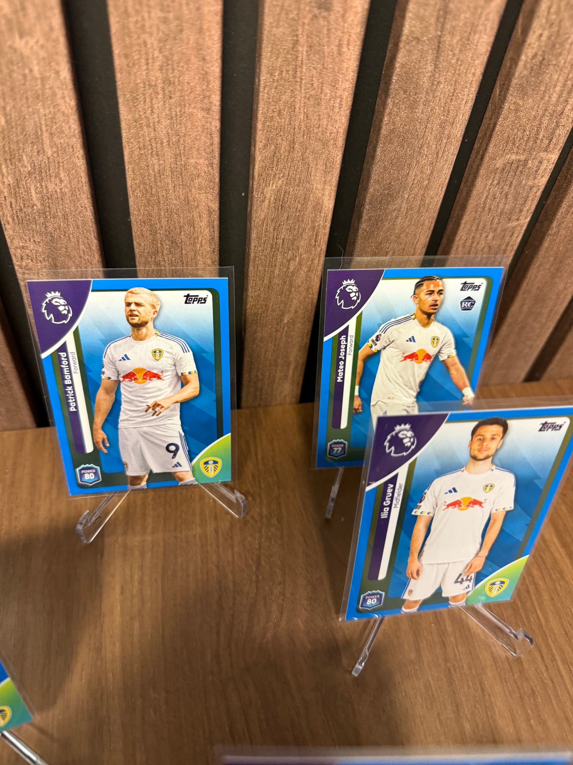 LEEDS UNITED - LOT - TOPPS PREMIER LEAGUE 2026 - BLUE PARALLELL
