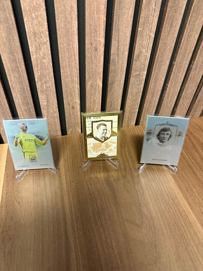 MANCHESTER CITY - "HIGH-END" FUTERA LOT - 3 NUMMERERTE KORT