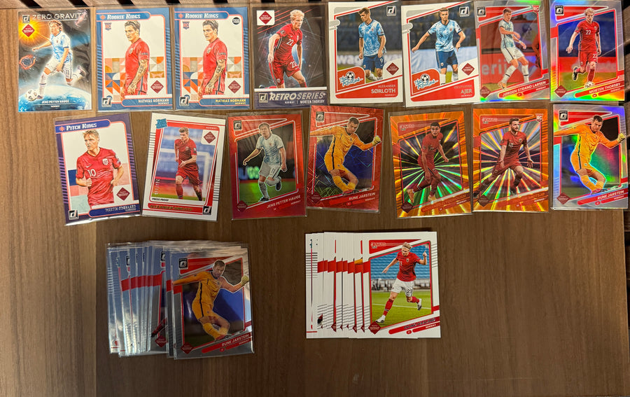NORGE - "SUPER-LOT" - DONRUSS ROAD TO QATAR - LAGSETT, PARALLELLER, INSERTS & NUMMERERT