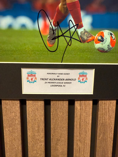 TRENT ALEXANDER-ARNOLD - SIGNERT BILDE MED EKTEHETSBEVIS/COA