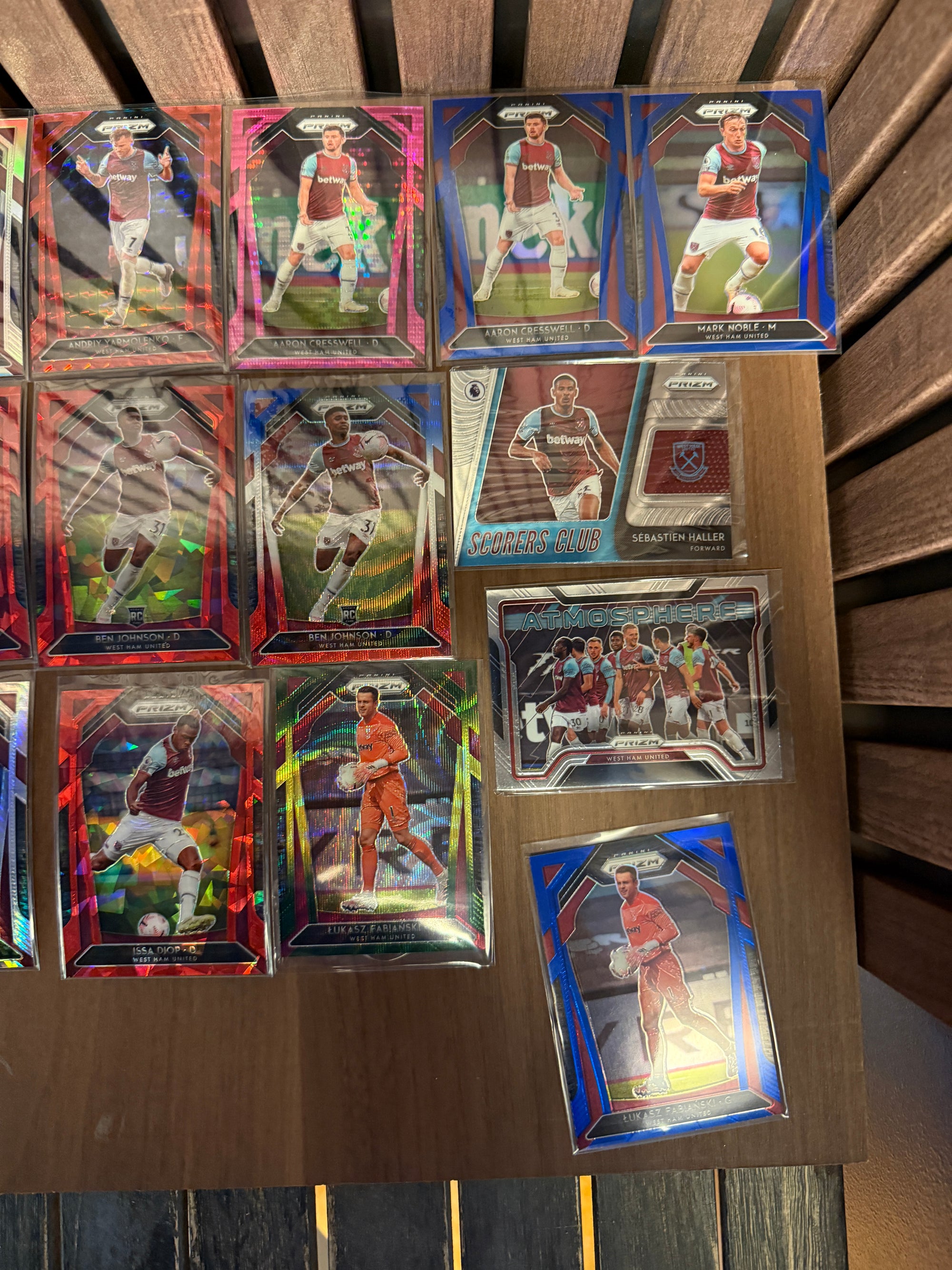 WEST HAM UNITED - "SUPERLOT" - PRIZM 2020/21 - 23 PARALLELLER/ INSERTS, 3 NUMMERERTE & LAGSETT