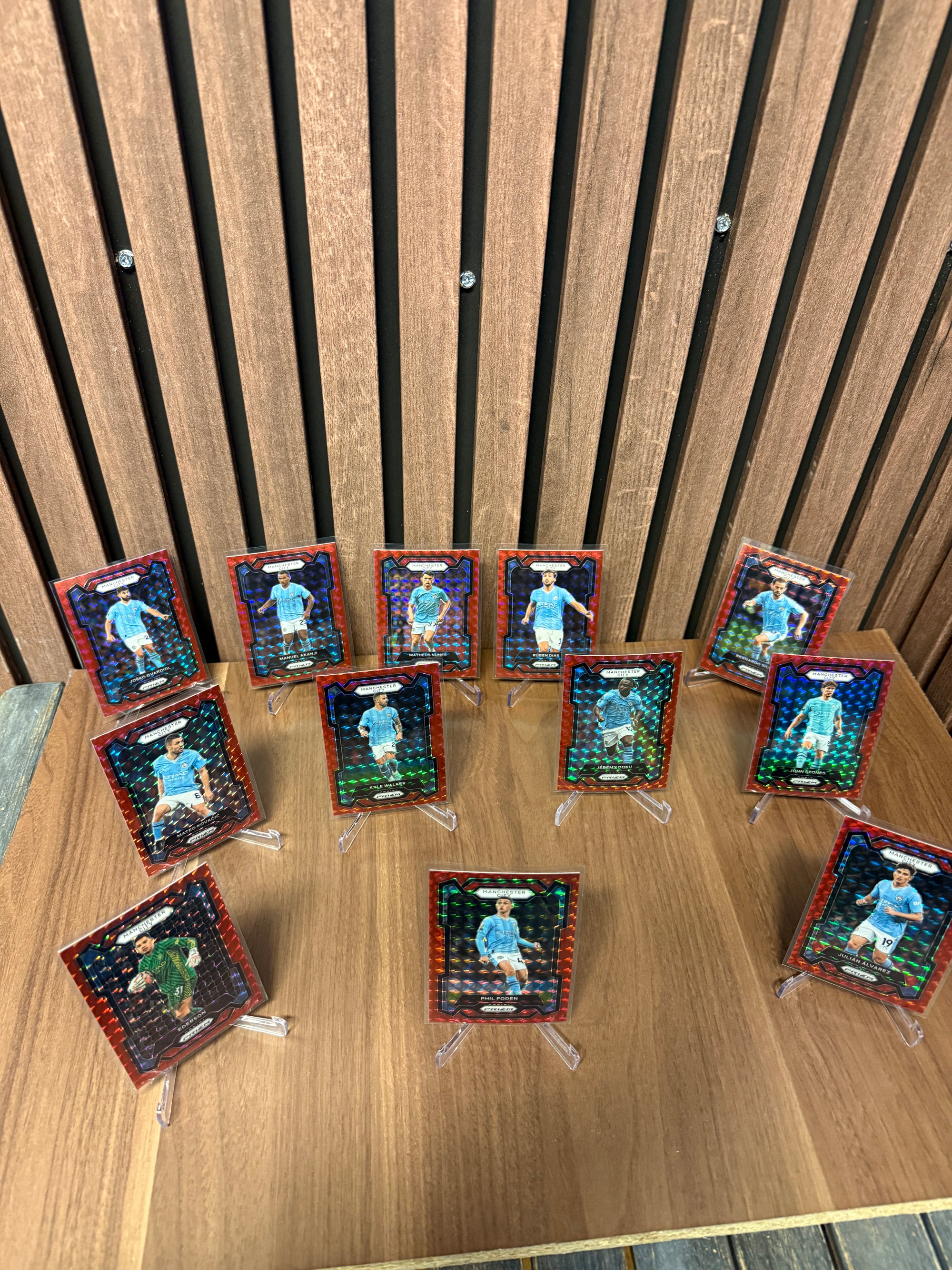 MANCHESTER CITY - LOT - PRIZM 2023/24 - RED ICE PRIZM - 12 KORT