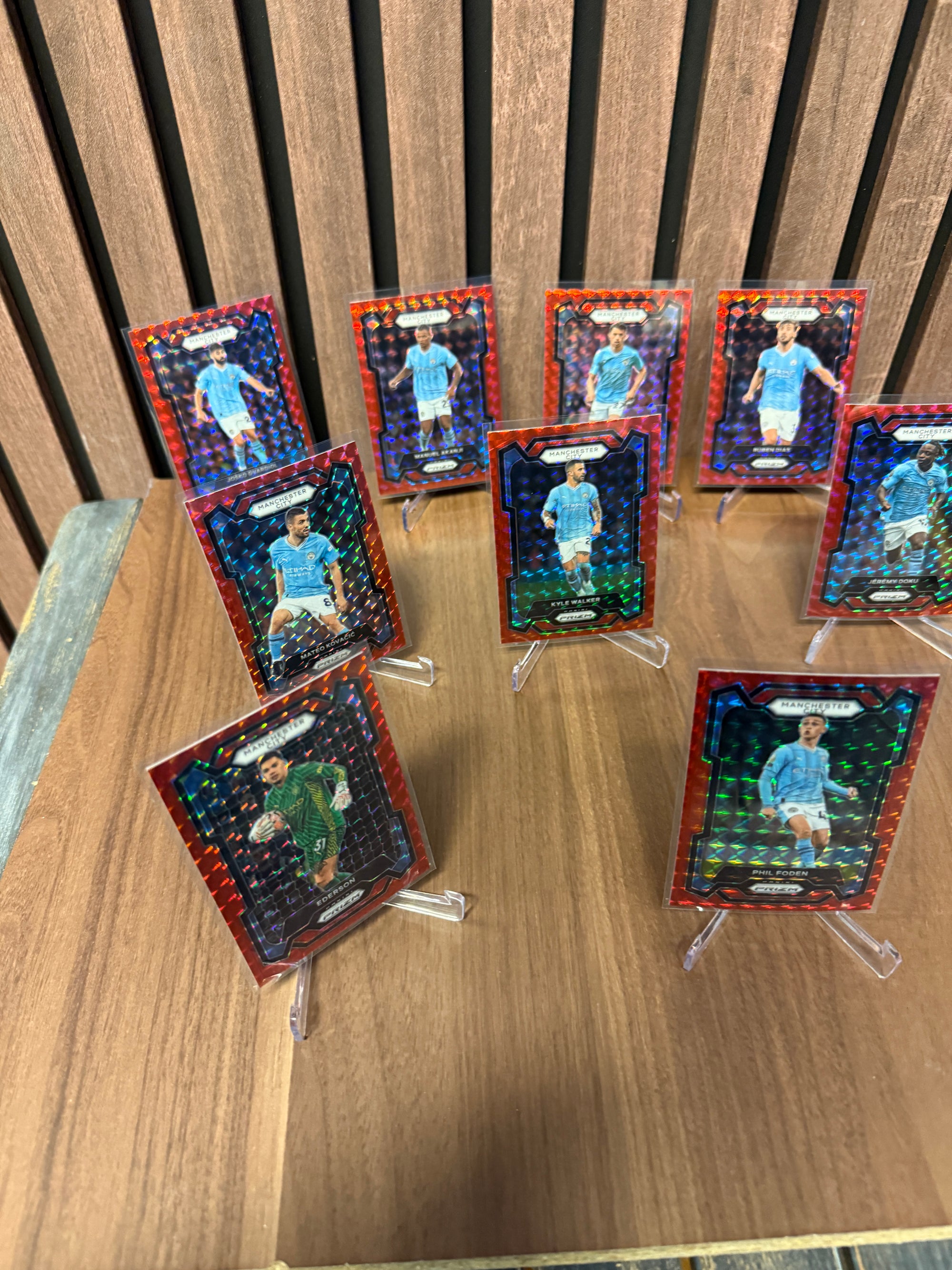 MANCHESTER CITY - LOT - PRIZM 2023/24 - RED ICE PRIZM - 12 KORT