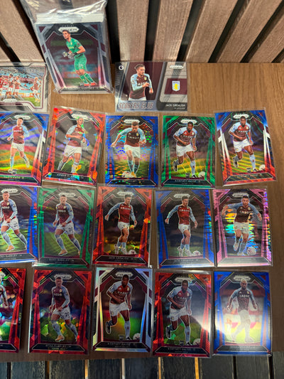 ASTON VILLA - "SUPERLOT" - PRIZM 2020/21 - 22 PARALLELLER/INSERTS, NUMMERERT OG 1 LAGSETT