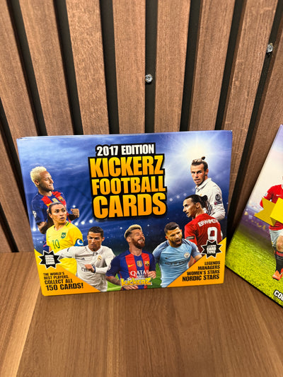 KICKERZ - SAMLEPERM MED FOTBALLKORT