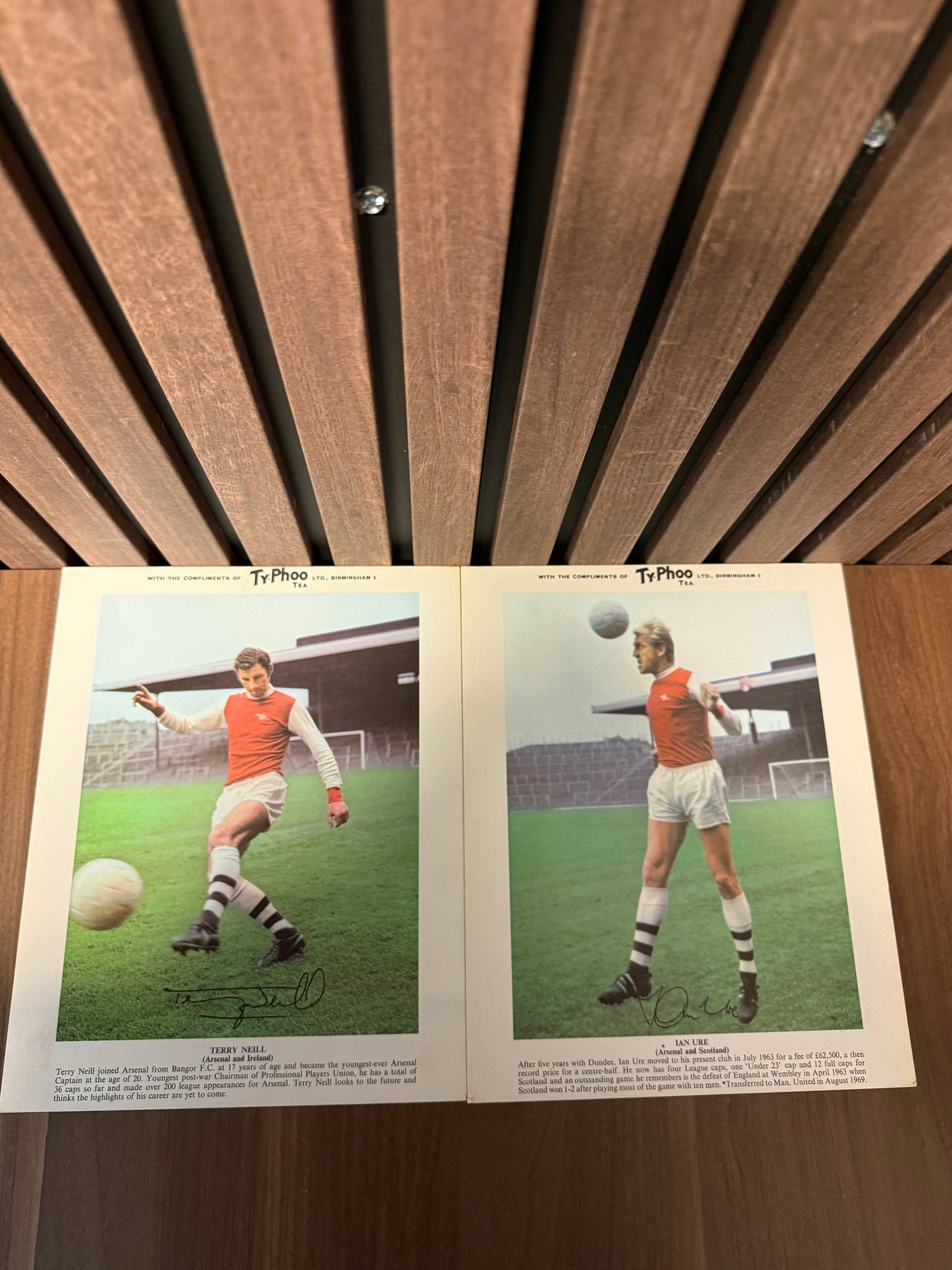 ARSENAL - LOT - TyPHOO TEA - 2 KORT