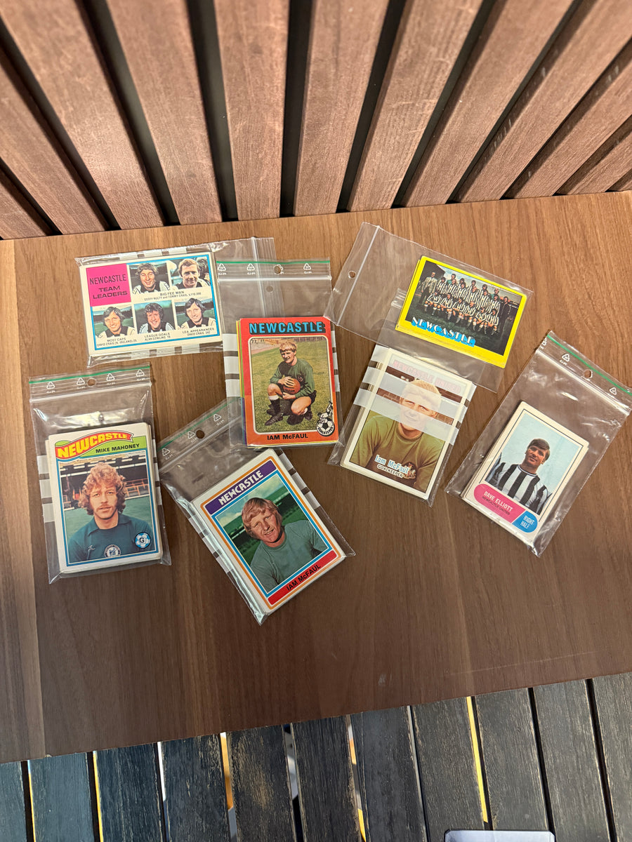 NEWCASTLE UNITED - "VINTAGE-SUPERLOT" - A&BC & TOPPS