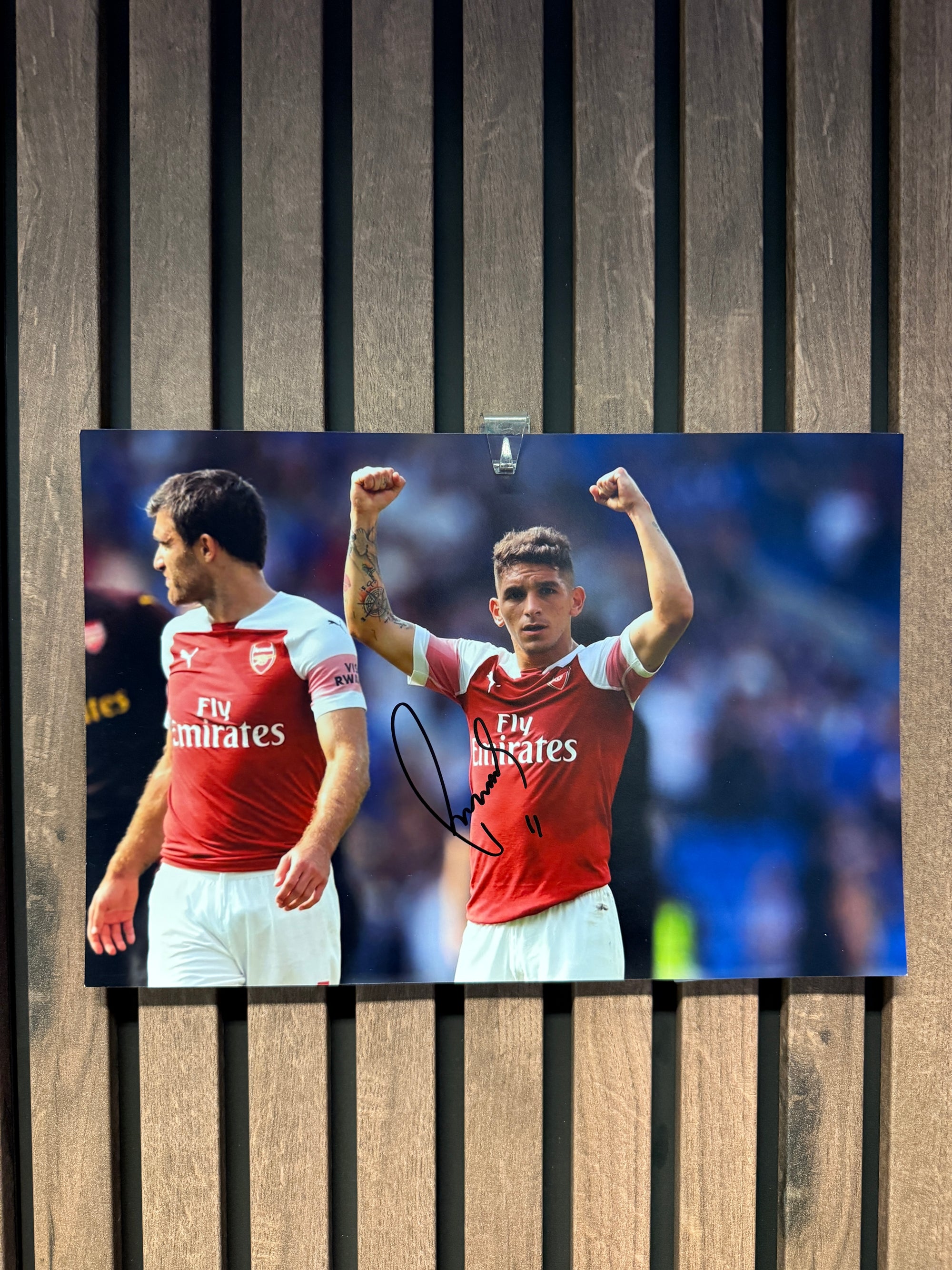 ARSENAL - LUCAS TORREIRA - SIGNERT BILDE MED EKTEHETSBEVIS/COA