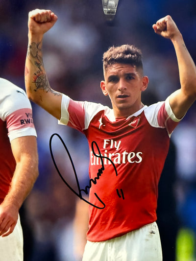 ARSENAL - LUCAS TORREIRA - SIGNERT BILDE MED EKTEHETSBEVIS/COA