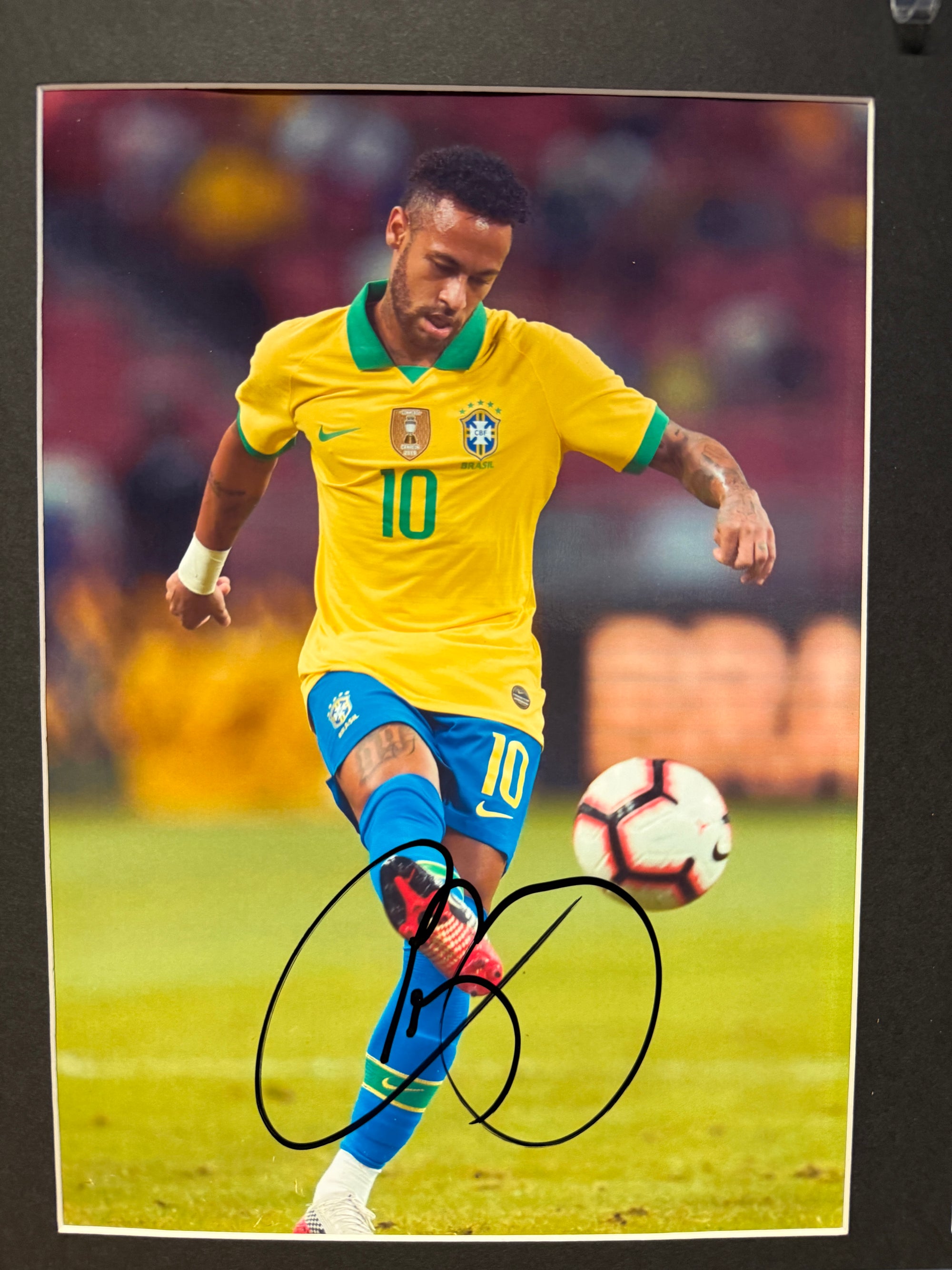 NEYMAR JR - SIGNERT BILDEMONTAGE MED EKTEHETSBEVIS/COA