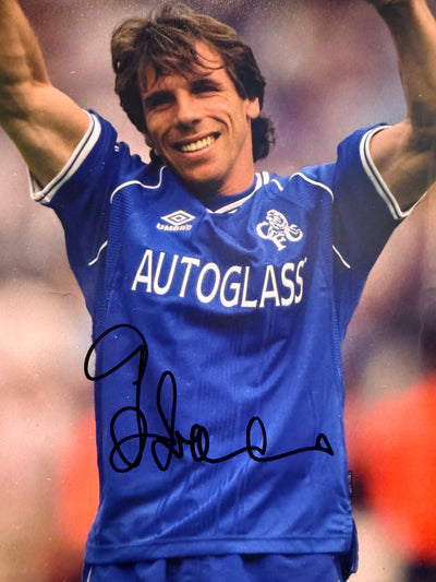 GIANFRANCO ZOLA - SIGNERT BILDE MED EKTEHETSBEVIS/COA