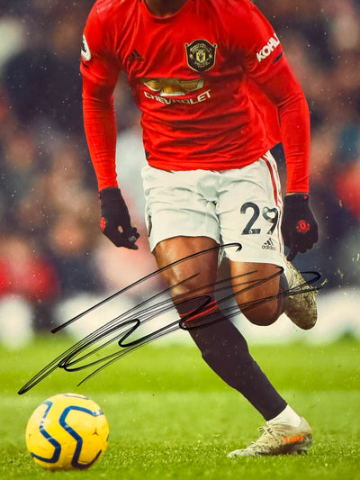 MANCHESTER UNITED - 6 SIGNERTE BILDER LOT MED EKTEHETSBEVIS/COA