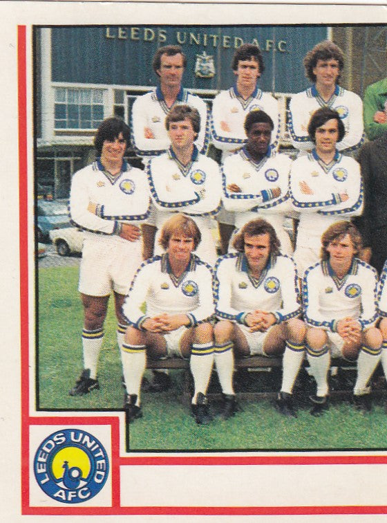 132. LEEDS UNITED - TEAM PHOTO - 1/2